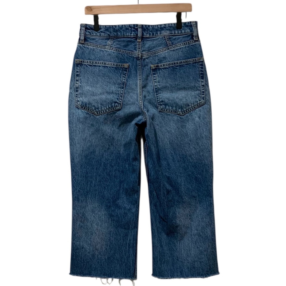We The Free Distressed Cropped Blue Jeans - Picture 5 of 6